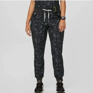 Figs Women High Waisted Zamora 2XL FREEx Jogger Scrub Pants Camo Lined